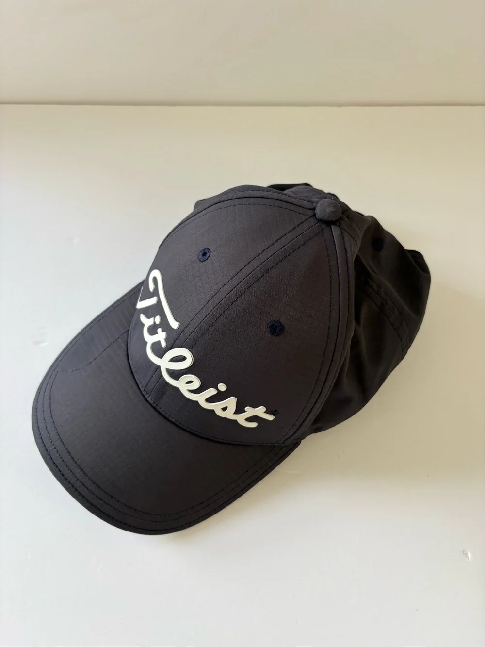 Titleist Players Adjustable Fit Golf Dark Blue Black White Hat Cap Ball Marker